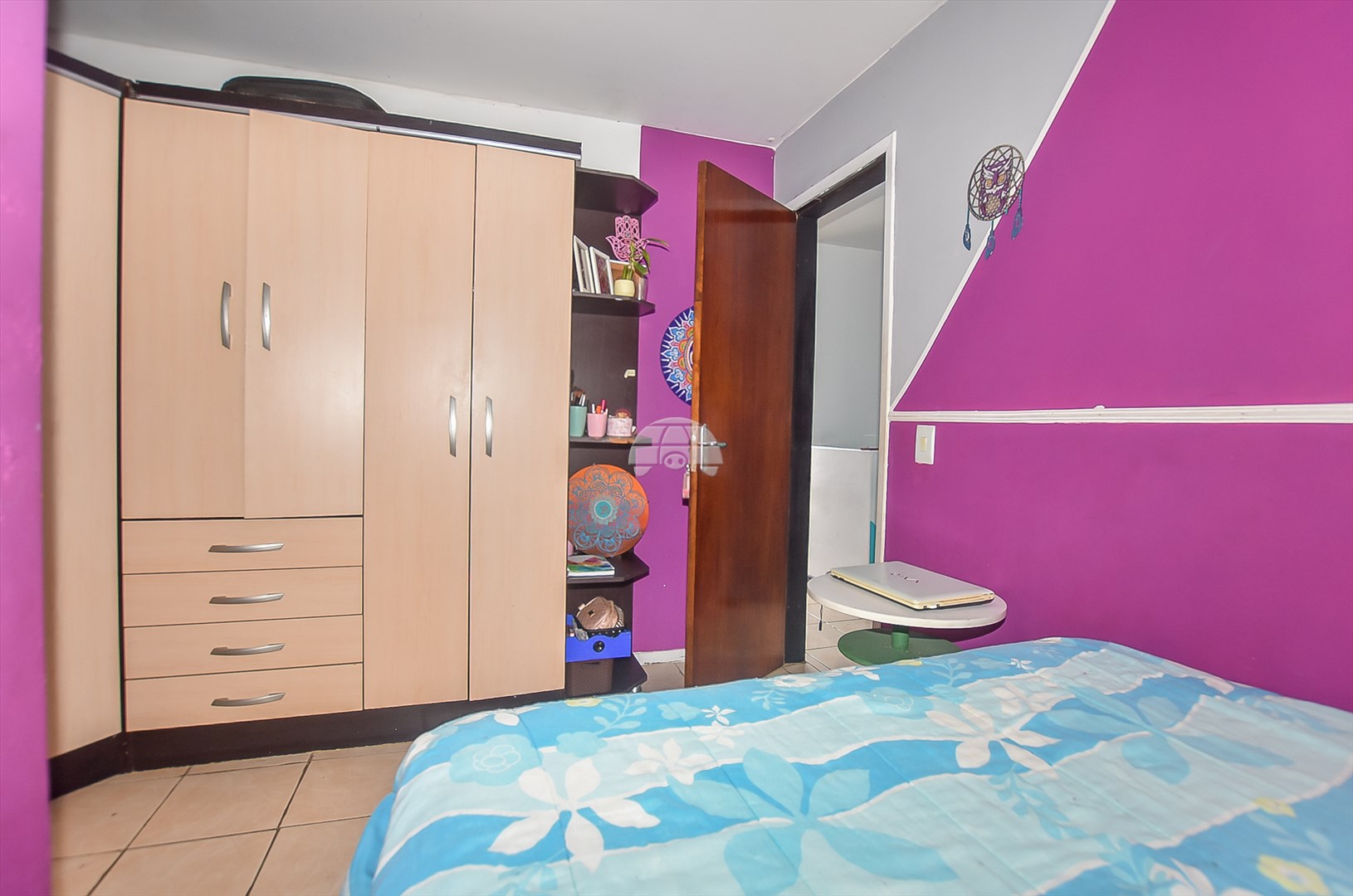 Casa à venda em Xaxim, Curitiba — GOMES CONSULTOR IMOBILIARIO LTDA.