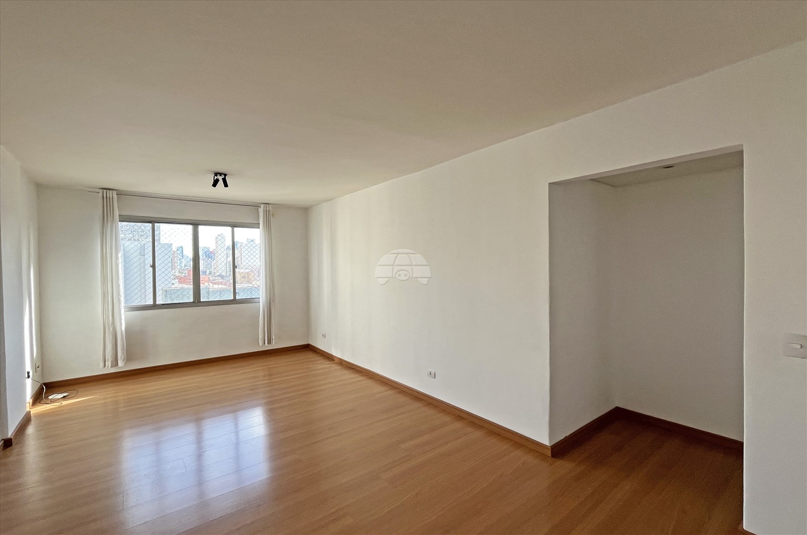 Apartamento para alugar em Centro, Curitiba — Portal Chave Fácil