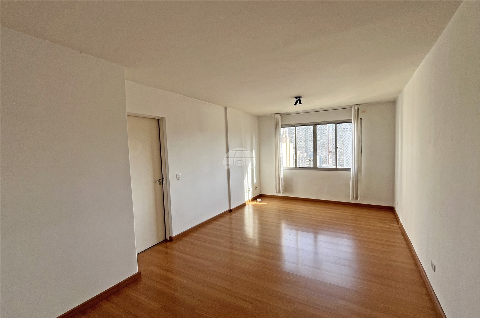 Apartamento para alugar em Centro, Curitiba — Portal Chave Fácil