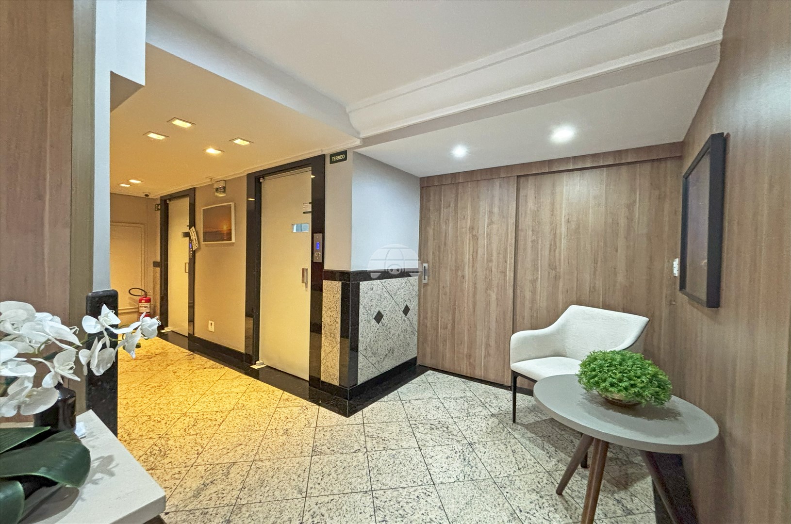 Apartamento para alugar em Centro, Curitiba — Portal Chave Fácil