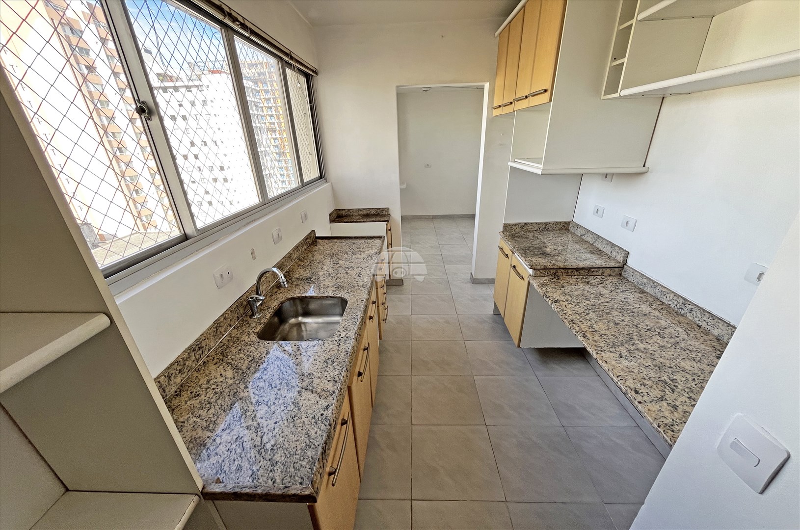 Apartamento para alugar em Centro, Curitiba — Portal Chave Fácil