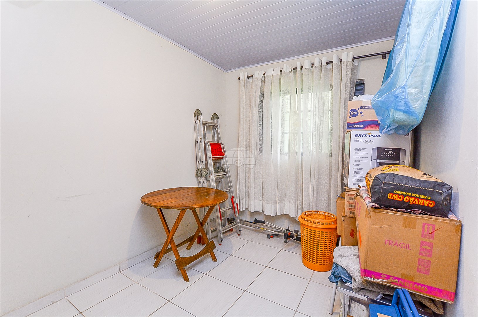 Casa à venda em Sítio Cercado, Curitiba — MAFI ADMINISTRADORA DE IMOVEIS LTDA