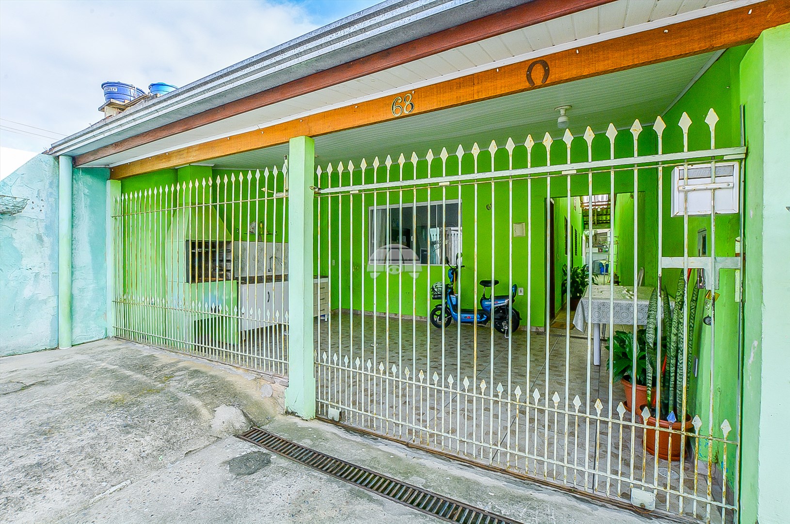 Casa à venda em Sítio Cercado, Curitiba — Portal Chave Fácil
