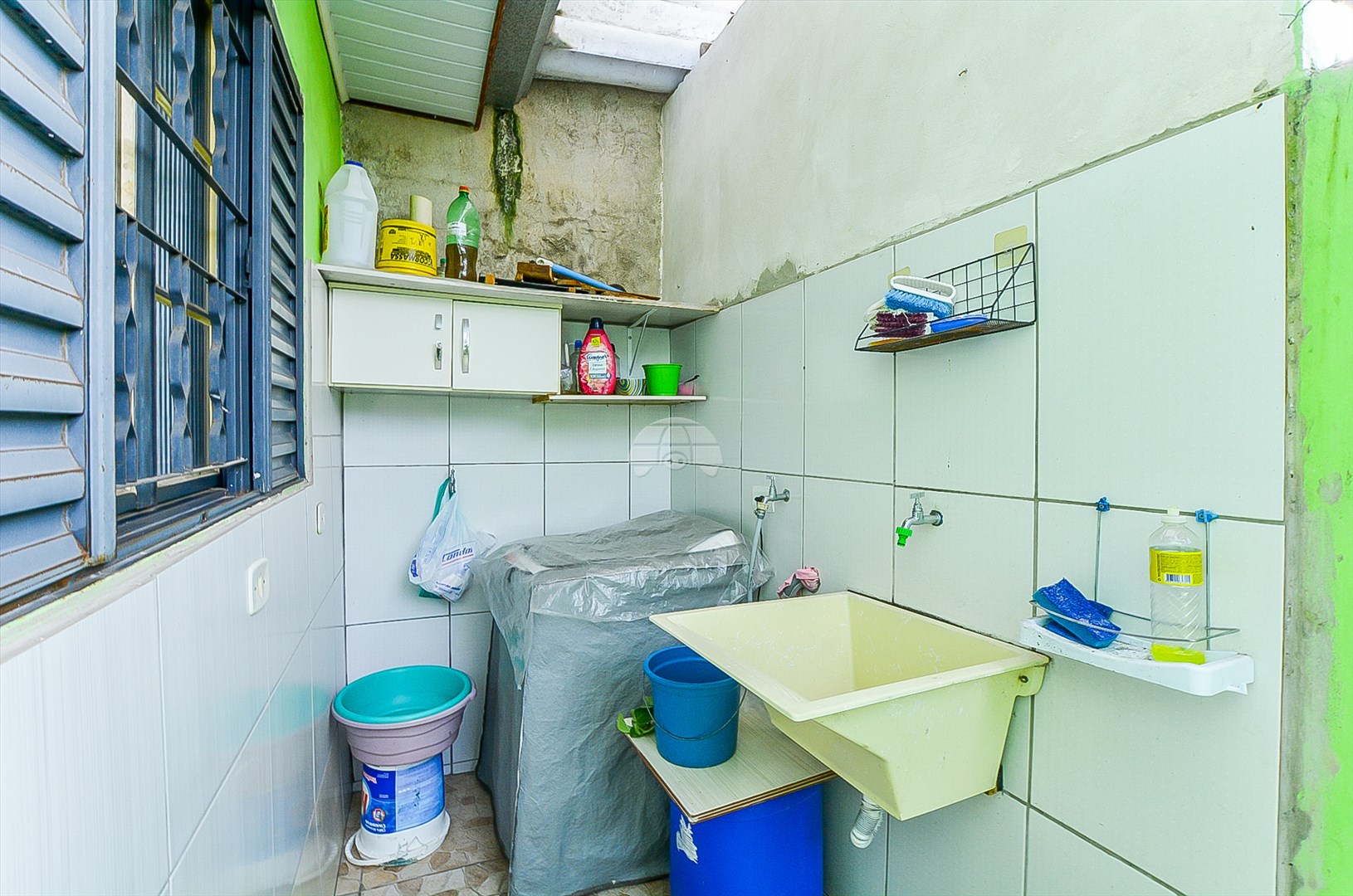 Casa à venda em Sítio Cercado, Curitiba — MAFI ADMINISTRADORA DE IMOVEIS LTDA