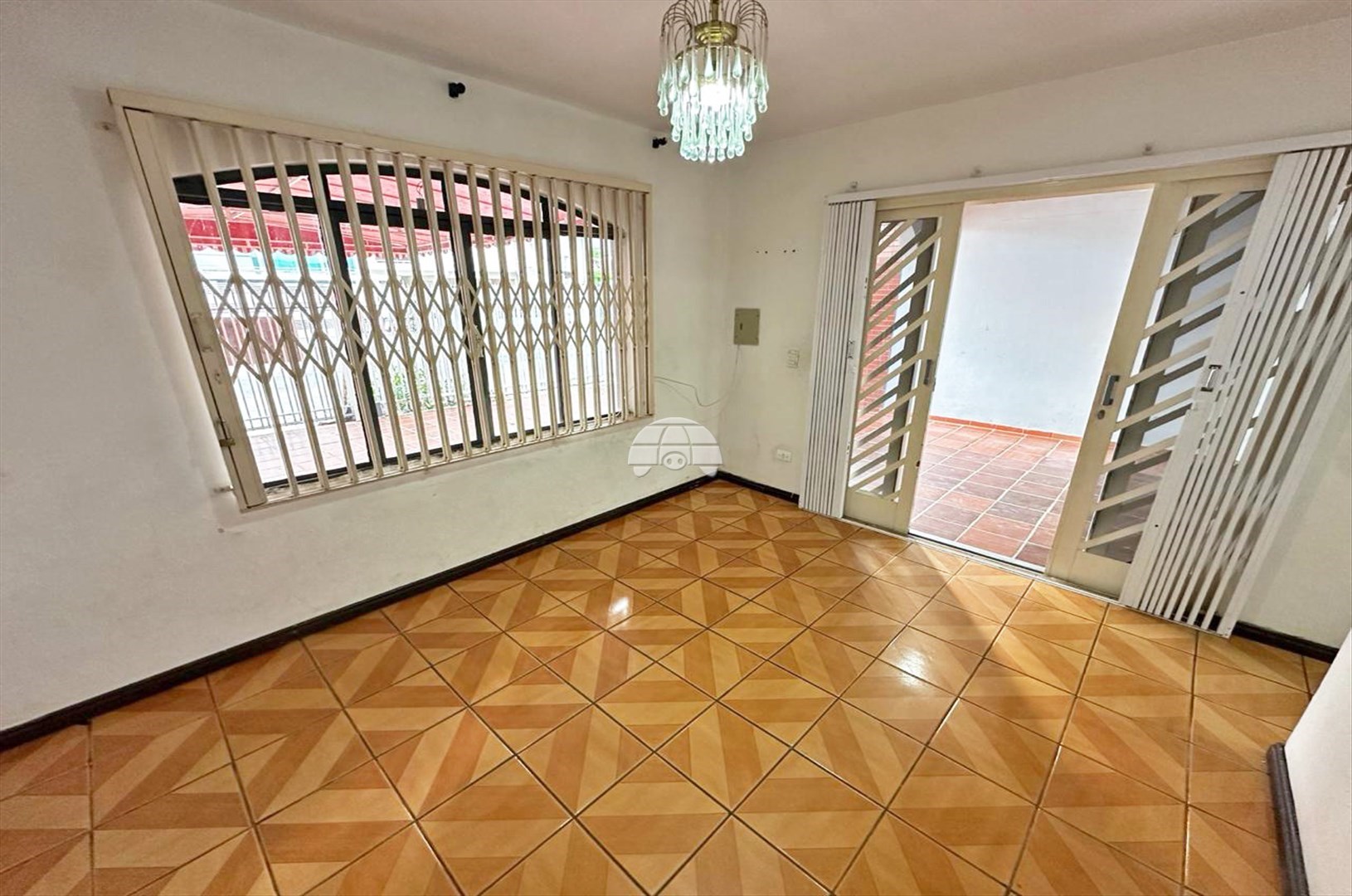 Casa à venda em Uberaba, Curitiba — Portal Chave Fácil