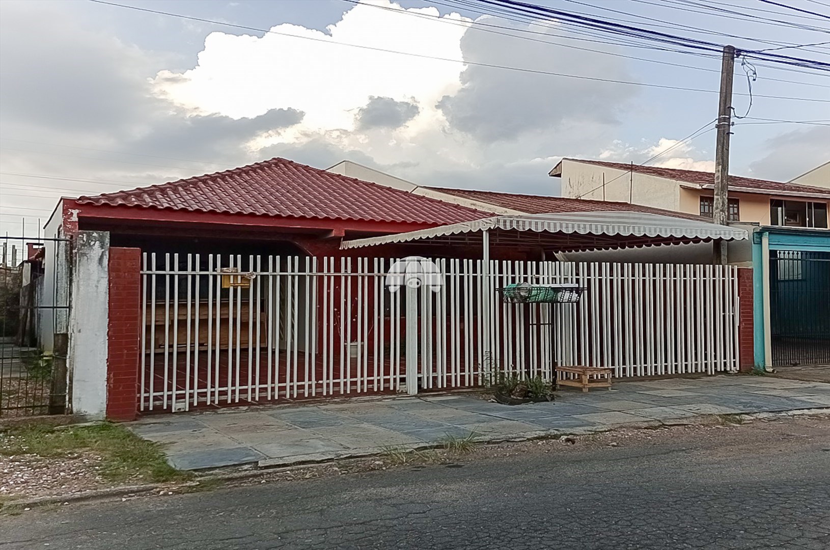 Casa à venda em Uberaba, Curitiba — Portal Chave Fácil