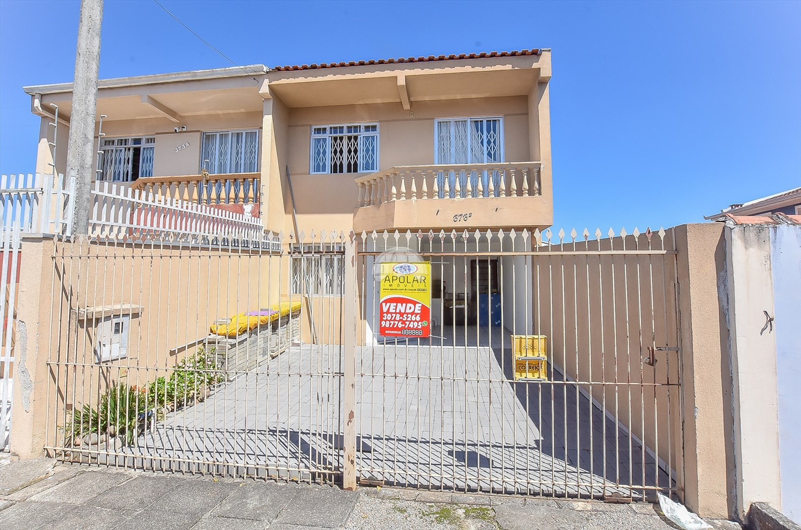 Casa à venda em Lindóia, Curitiba — Portal Chave Fácil