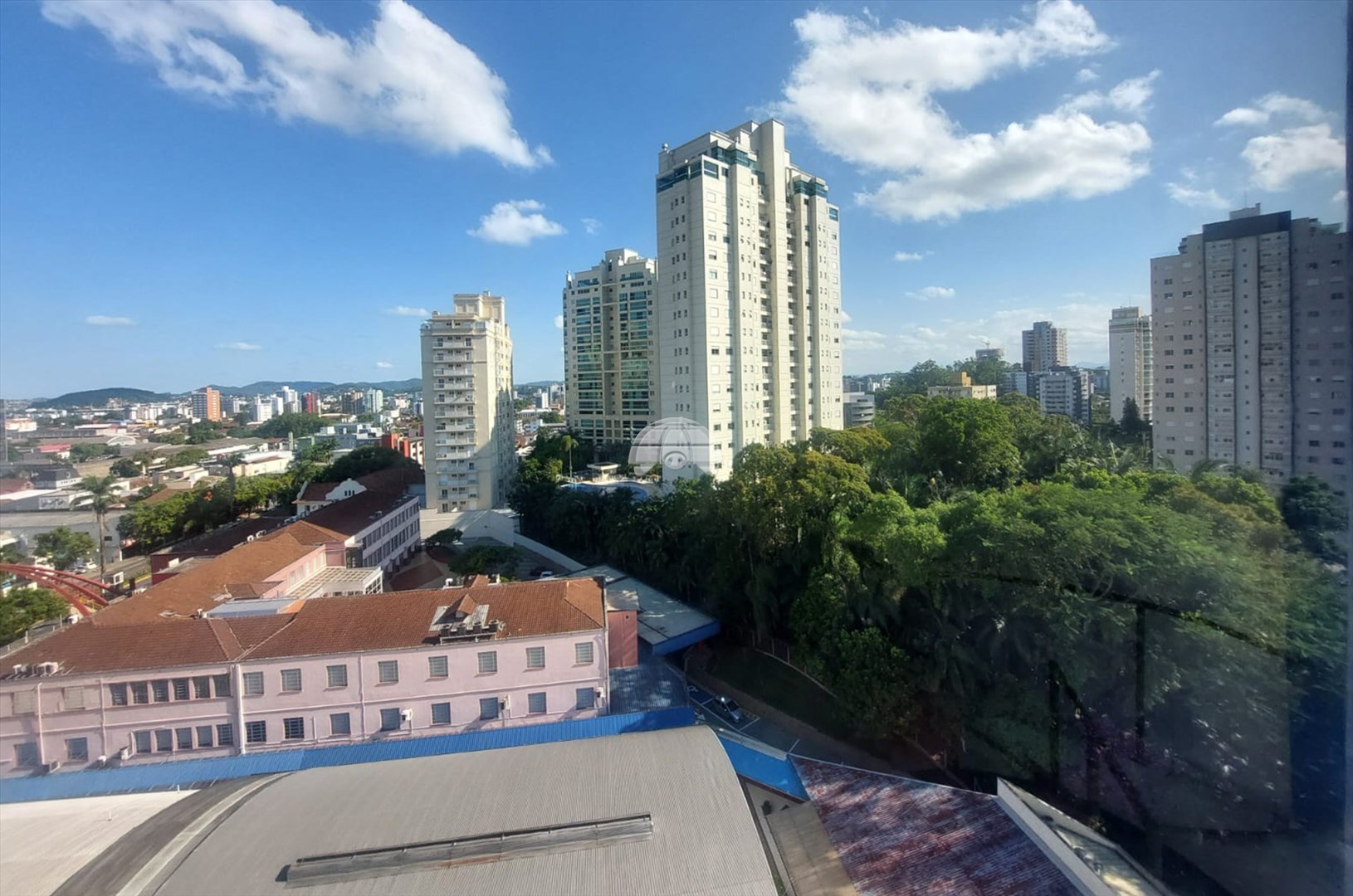 Sala/Conjunto Comercial para alugar em Centro, Joinville — Portal Chave Fácil