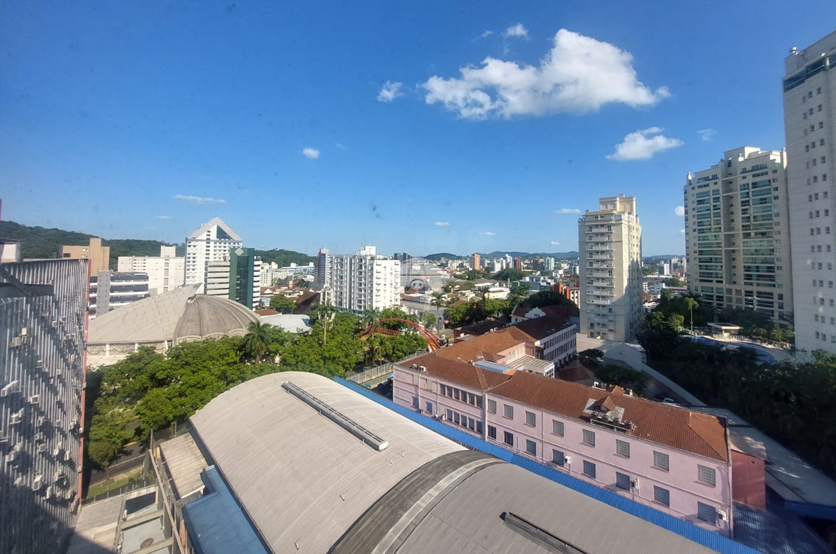 Sala/Conjunto Comercial para alugar em Centro, Joinville — Portal Chave Fácil