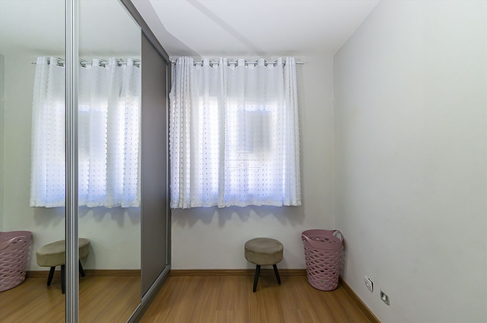 Casa à venda em Alto Boqueirão, Curitiba — Imobiliária Andrade