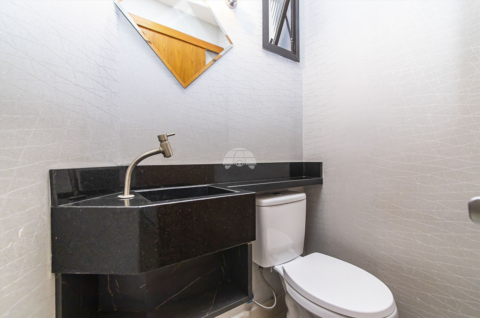 Casa à venda em Alto Boqueirão, Curitiba — Imobiliária Andrade