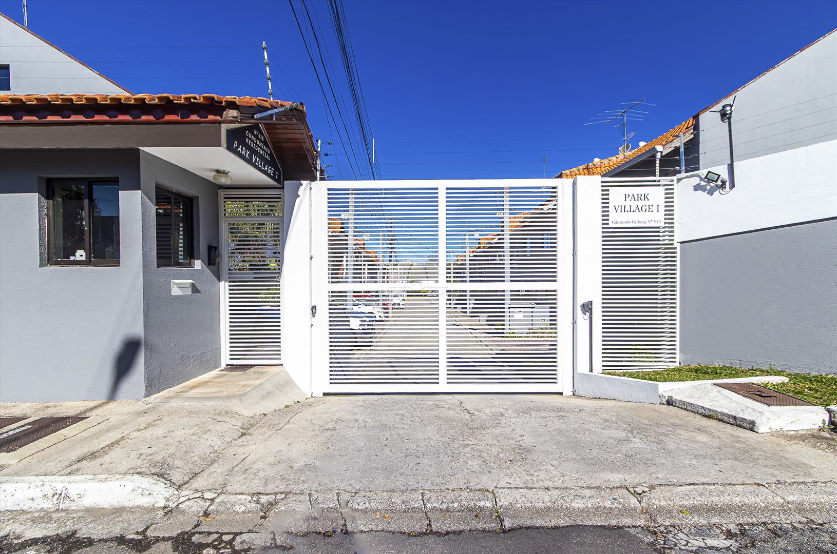 Casa à venda em Alto Boqueirão, Curitiba — Imobiliária Andrade