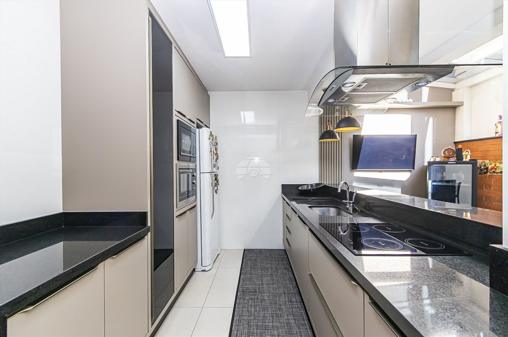 Casa à venda em Alto Boqueirão, Curitiba — Imobiliária Andrade