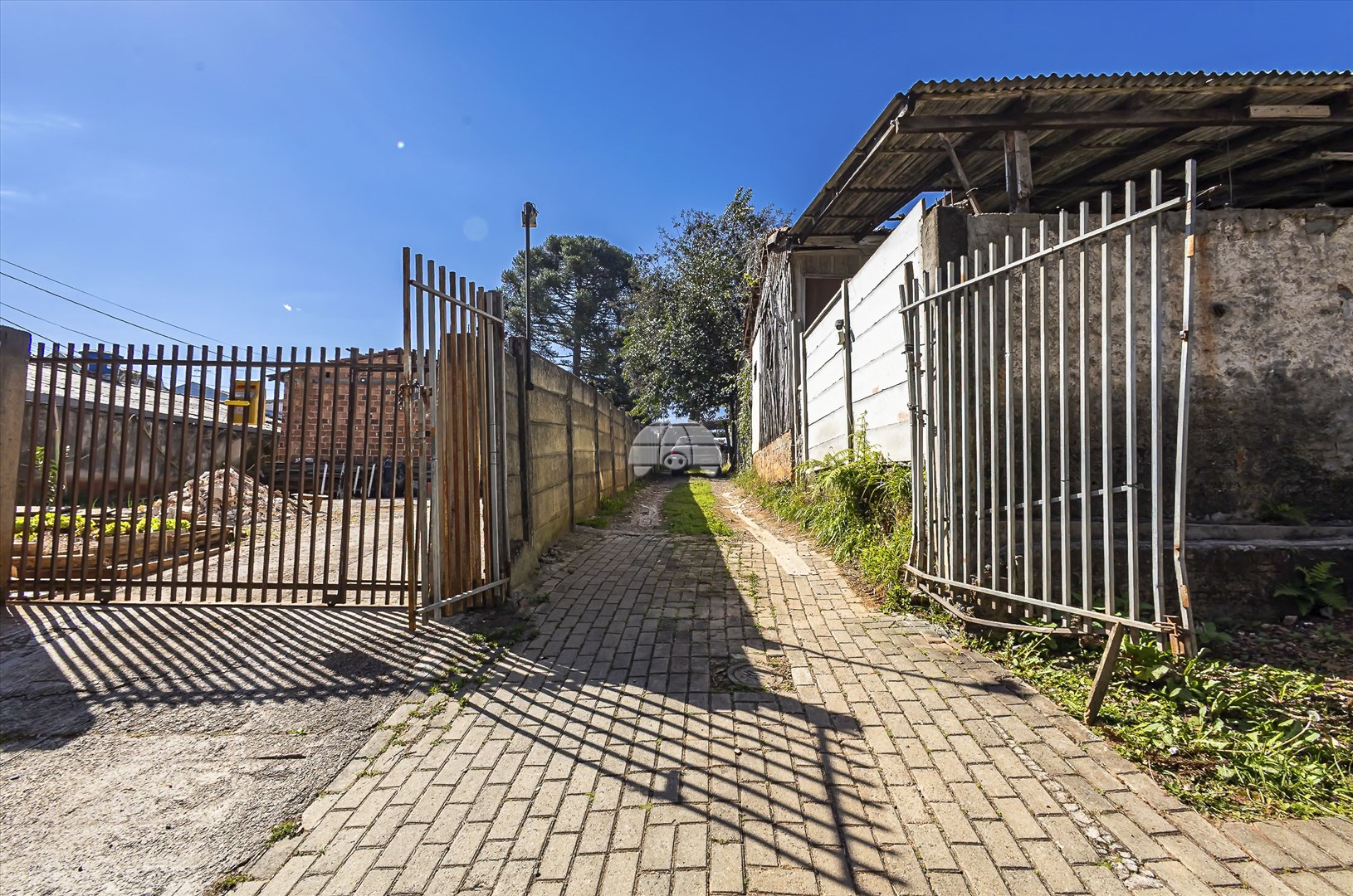 Terreno/Área à venda em Boqueirão, Curitiba — Portal Chave Fácil