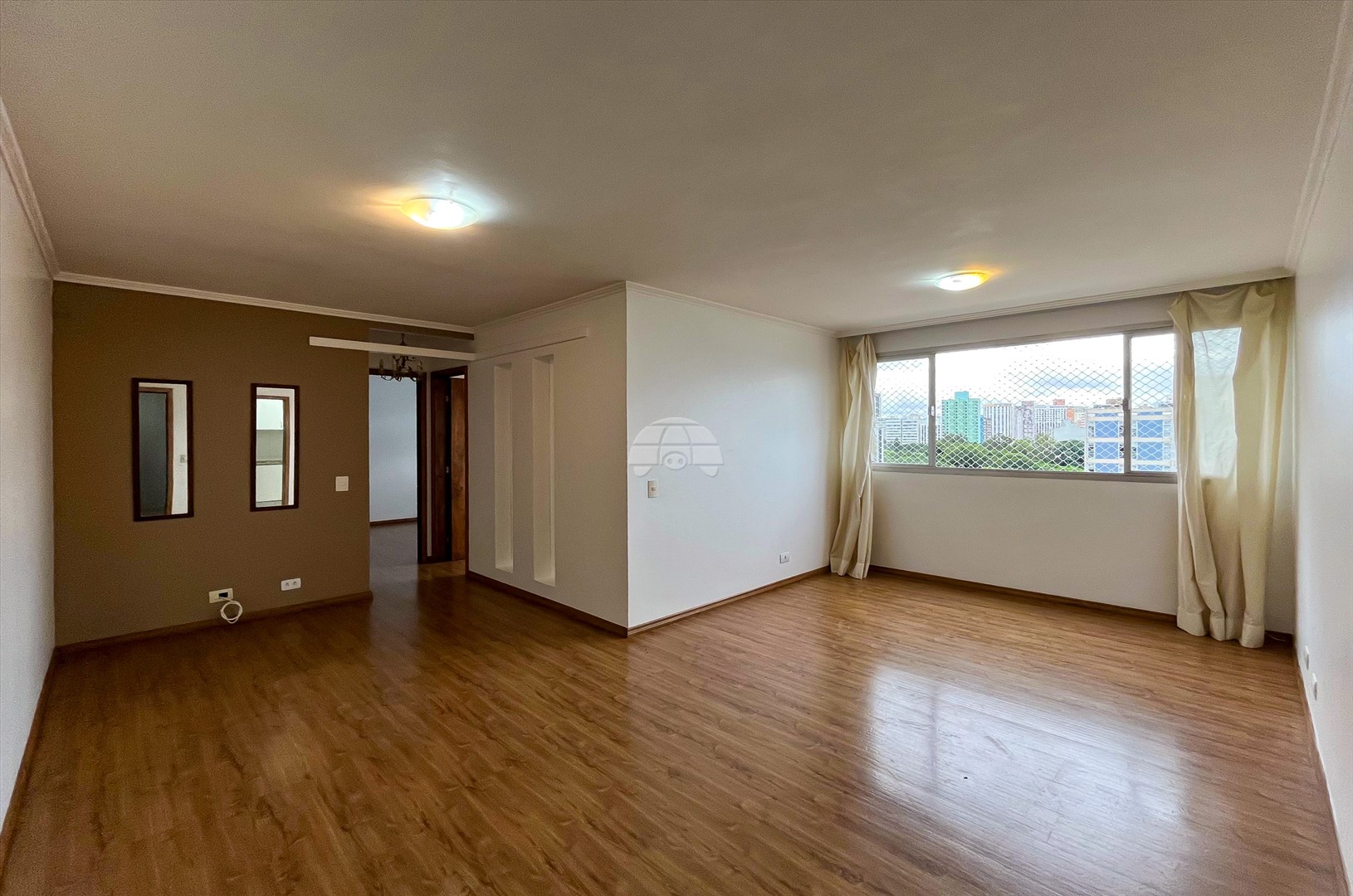 Apartamento à venda em Centro Cívico, Curitiba — Portal Chave Fácil