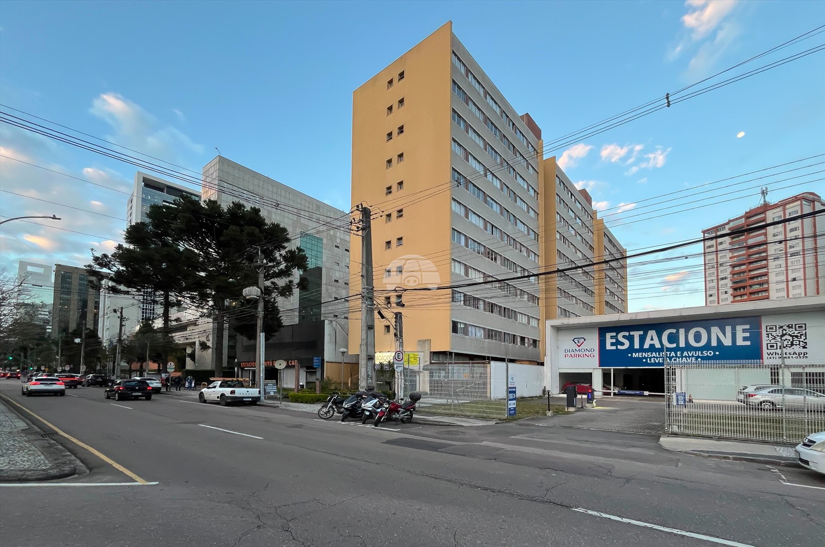 Apartamento à venda em Centro Cívico, Curitiba — Portal Chave Fácil