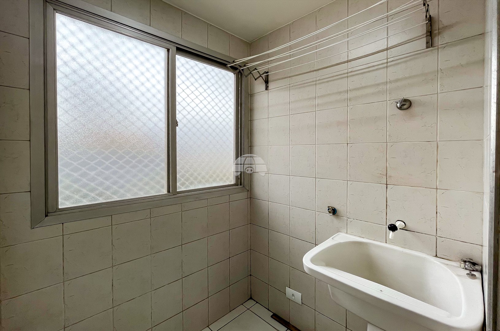 Apartamento à venda em Centro Cívico, Curitiba — Imobiliária Razão