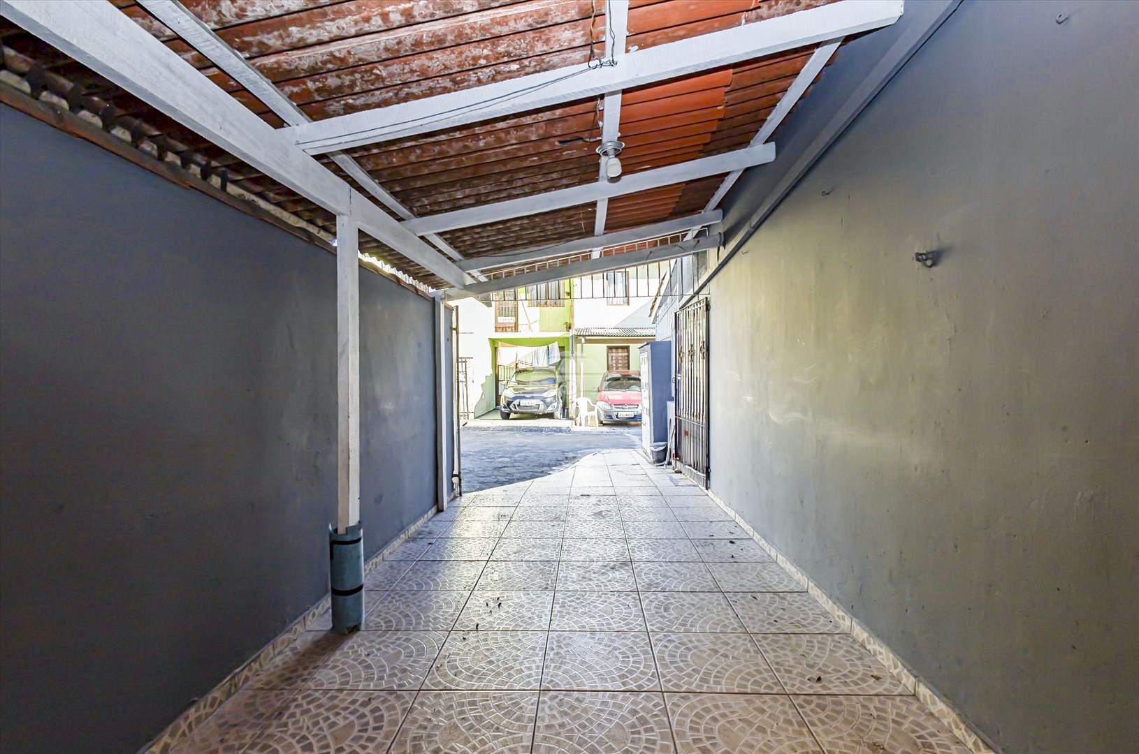 Casa à venda em Alto Boqueirão, Curitiba — Imobiliária Andrade