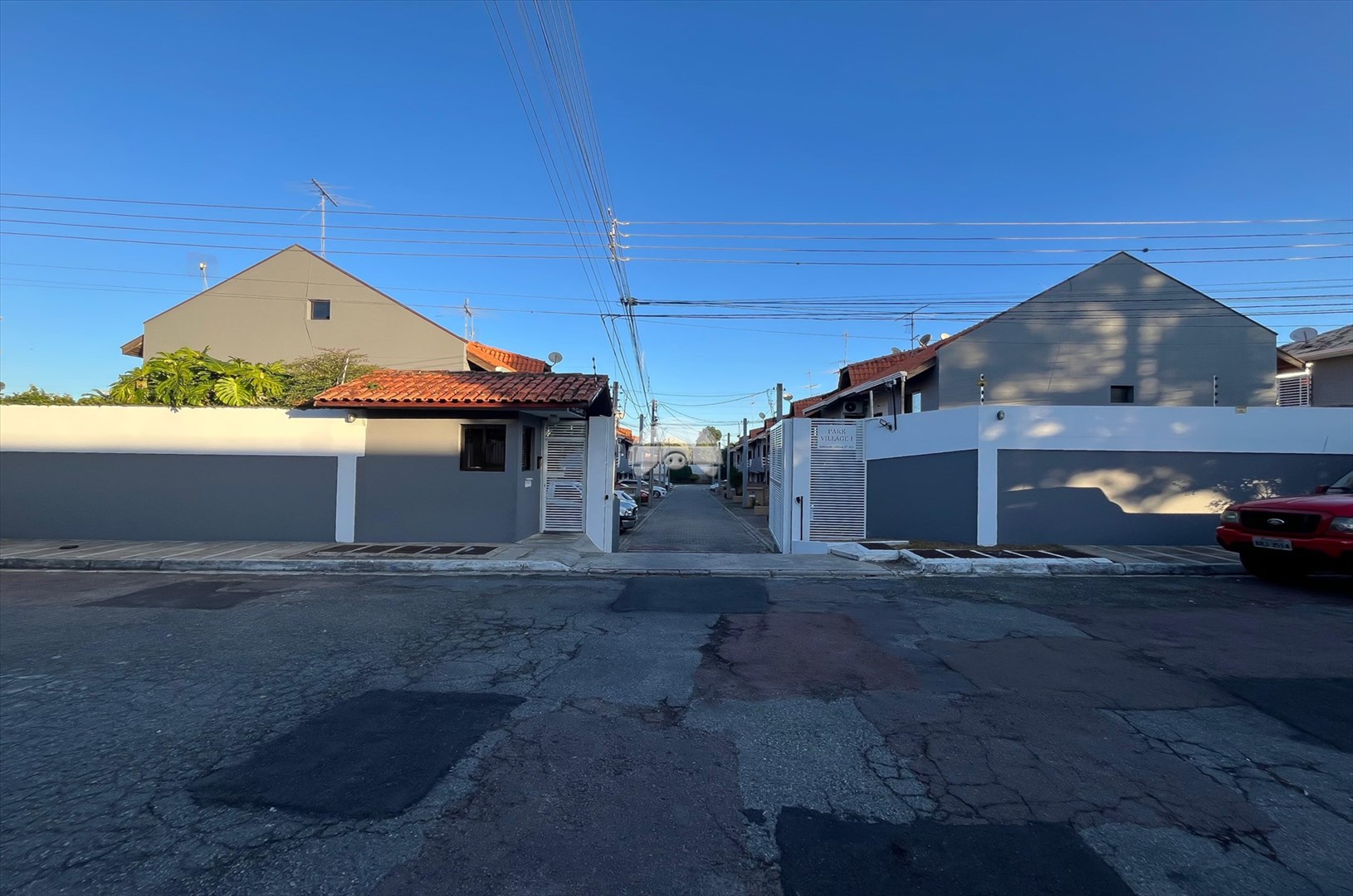 Casa para alugar em Alto Boqueirão, Curitiba — Portal Chave Fácil