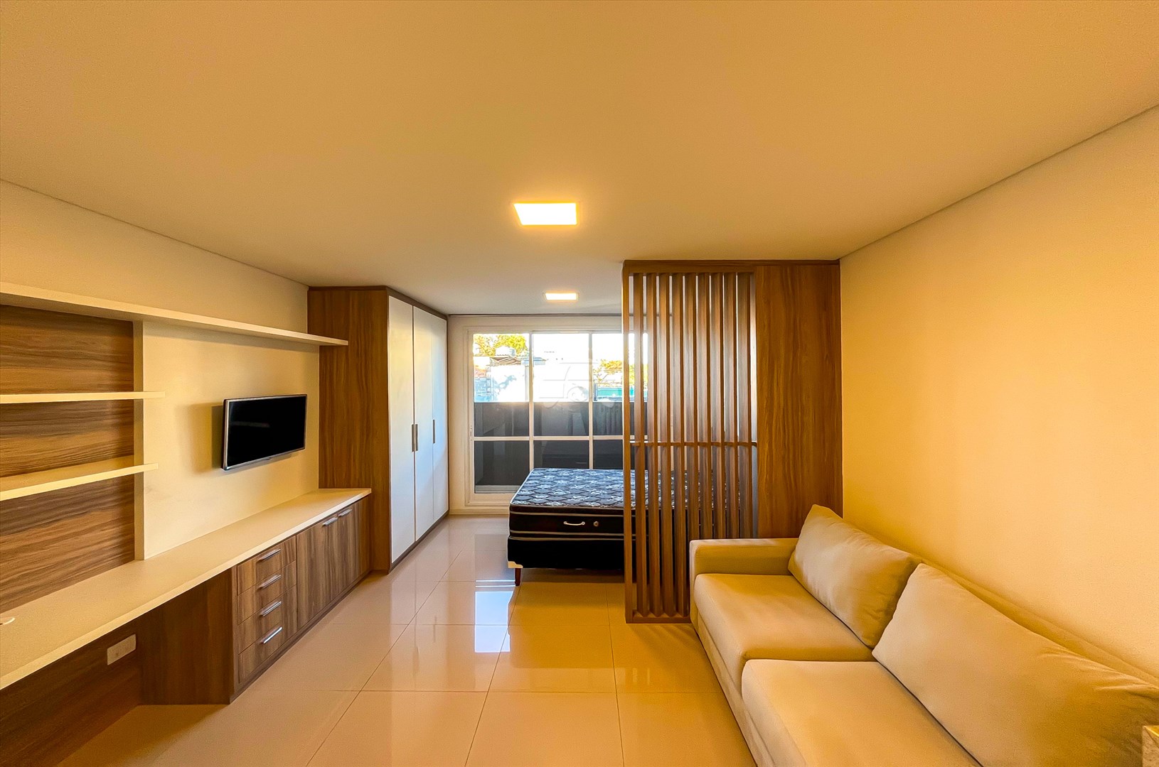 Apartamento Residencial para Locação no Bairro Prado Velho ref. 89007 (1 / 10)