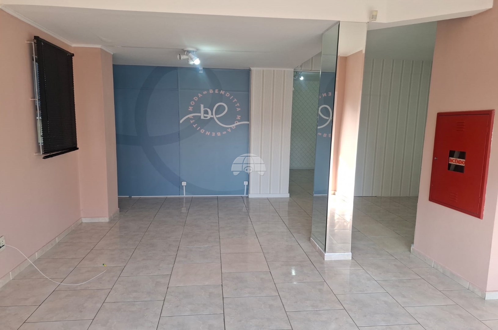 Casa comercial para alugar em Rebouças, Curitiba — Portal Chave Fácil