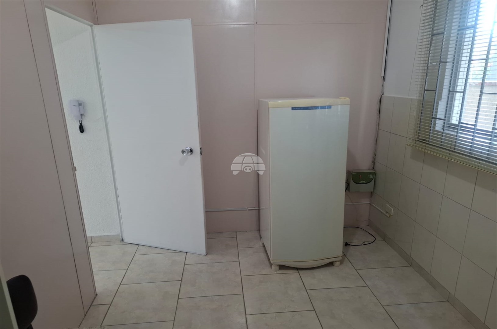 Loja Residencial para Locação no Bairro Rebouças ref. 402630 (8 / 10)
