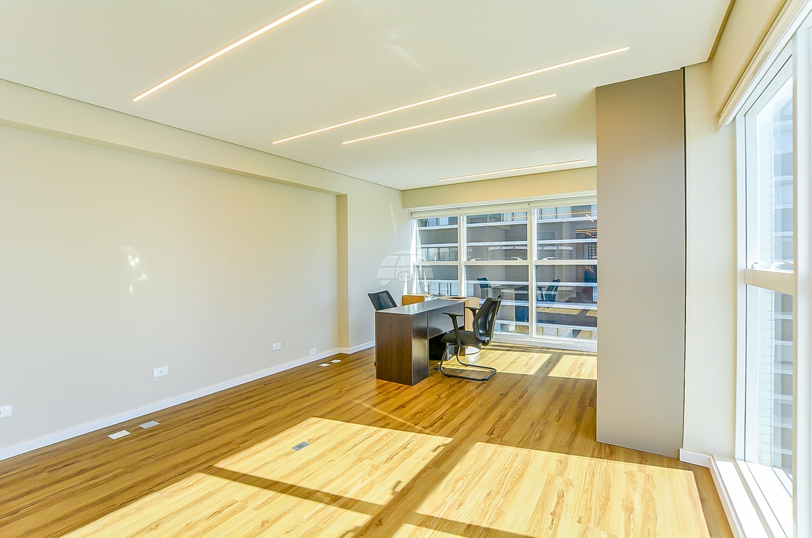 Sala/Conjunto Comercial à venda em Batel, Curitiba — Portal Chave Fácil