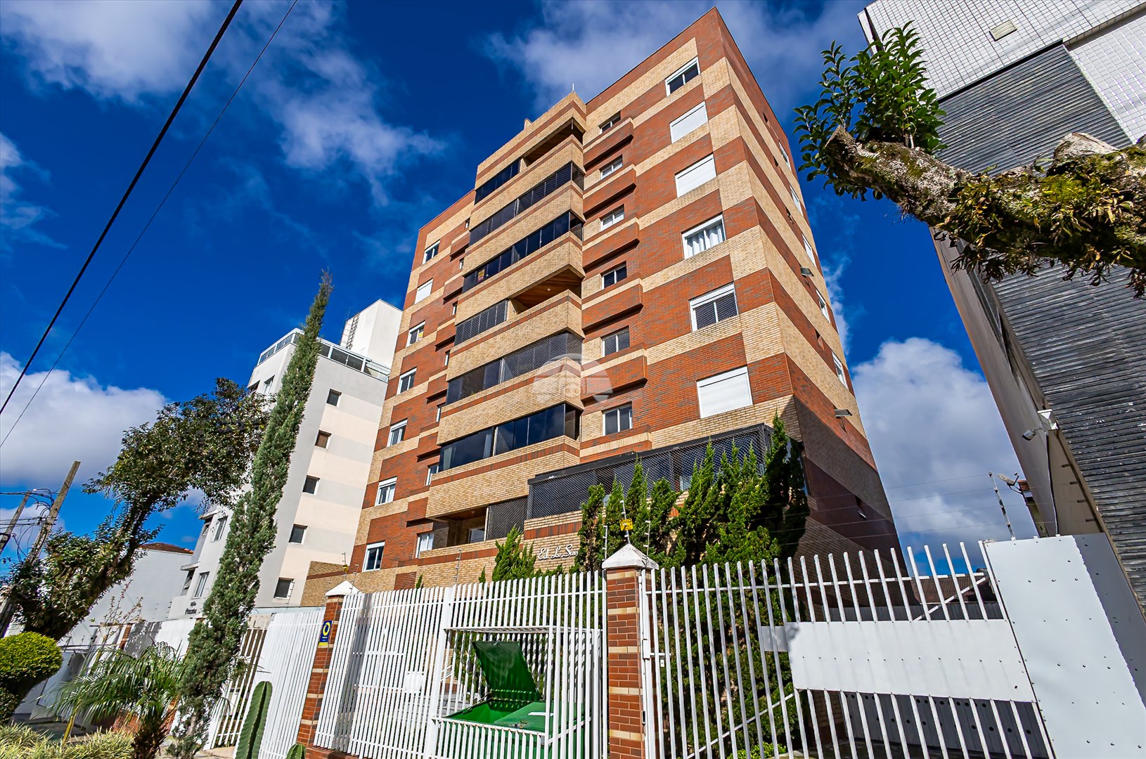Apartamento Residencial para Venda no Bairro Mercês ref. 228790 (3 / 10)