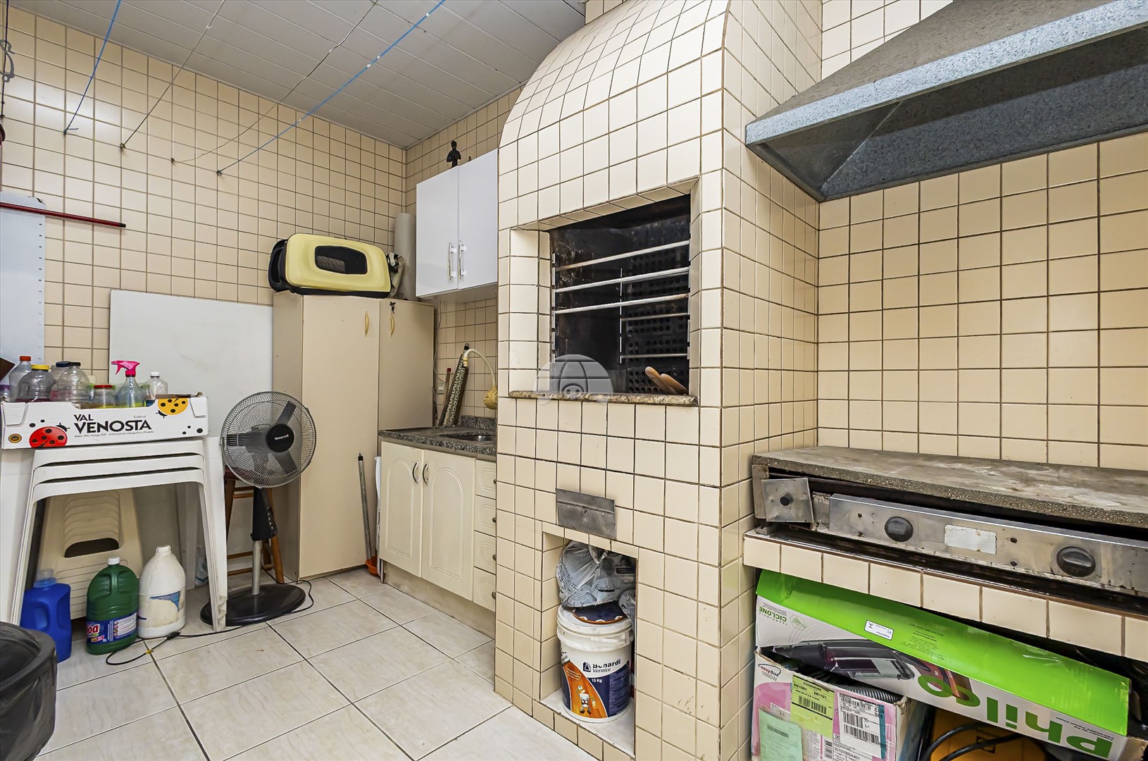 Casa à venda em Novo Mundo, Curitiba — MAFI ADMINISTRADORA DE IMOVEIS LTDA