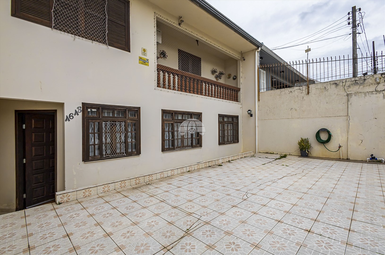 Casa à venda em Novo Mundo, Curitiba — MAFI ADMINISTRADORA DE IMOVEIS LTDA