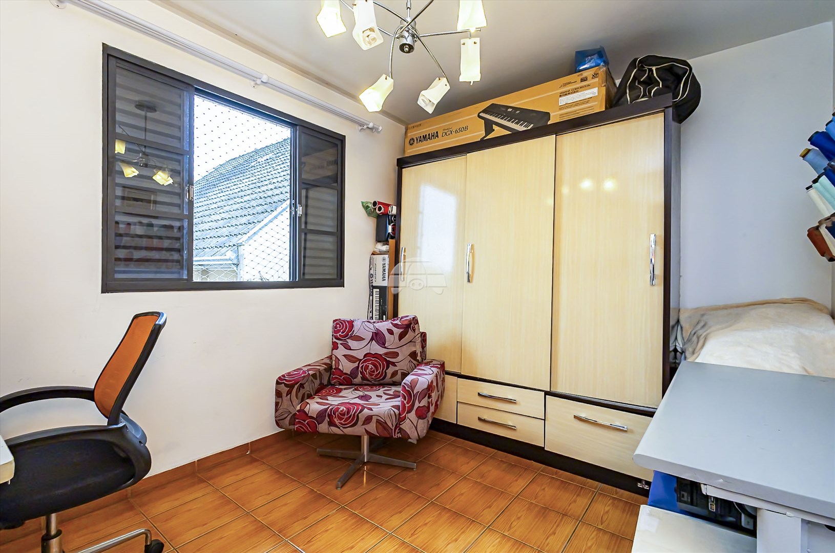 Casa à venda em Novo Mundo, Curitiba — MAFI ADMINISTRADORA DE IMOVEIS LTDA