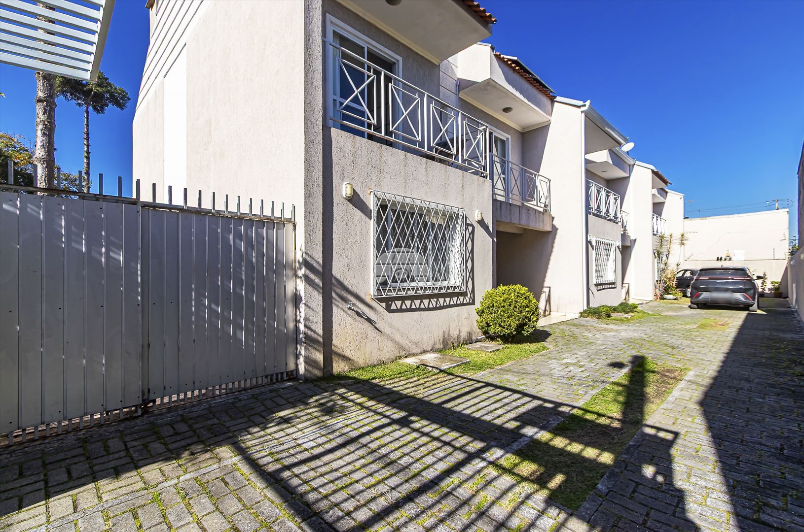 Casa à venda em Boqueirão, Curitiba — Portal Chave Fácil