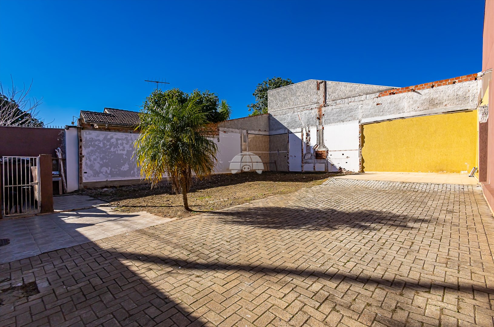Terreno à venda em Portão, Curitiba — Portal Chave Fácil