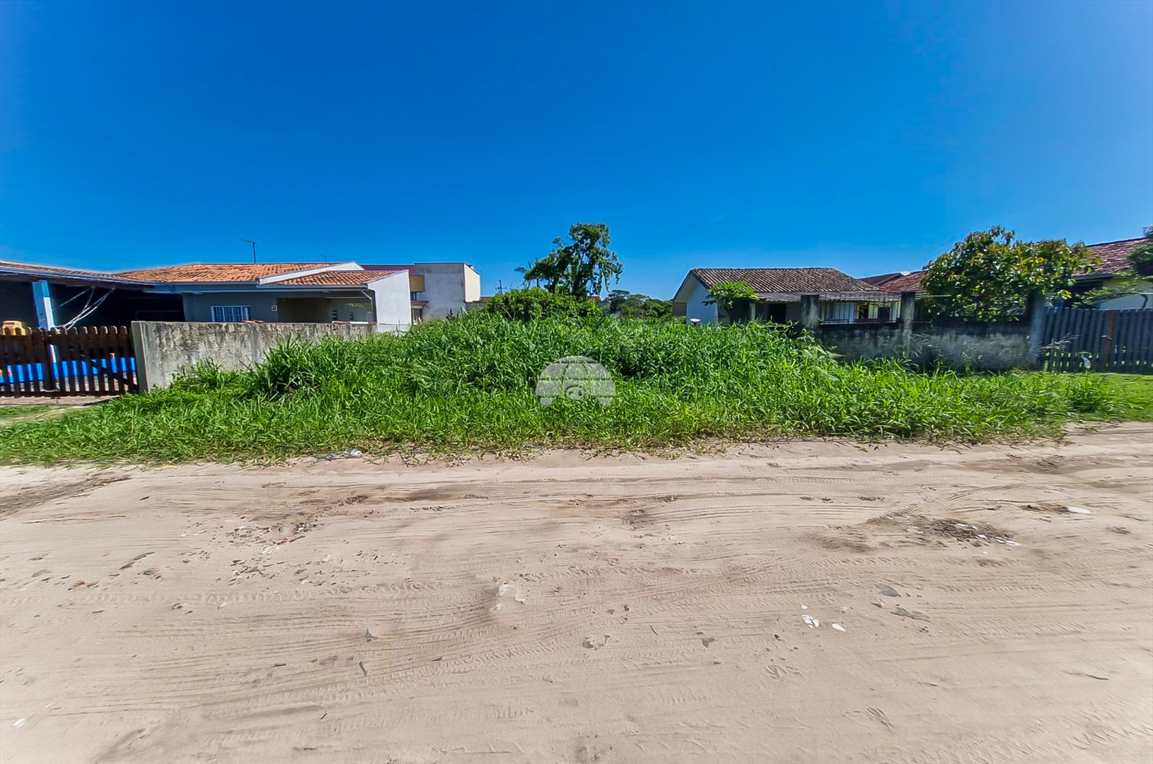 Terreno à venda em Nereidas De Guaratuba, Guaratuba — Portal Chave Fácil