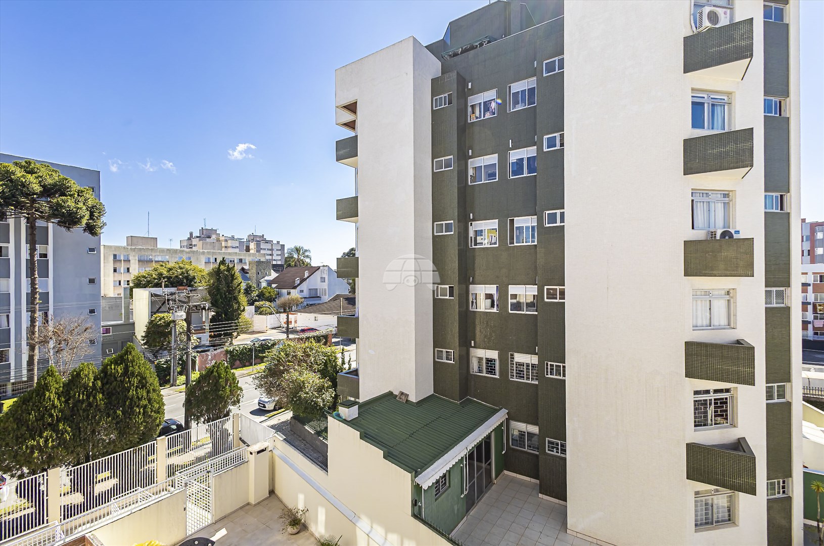 Apartamento à venda em Ahú, Curitiba — MAFI ADMINISTRADORA DE IMOVEIS LTDA