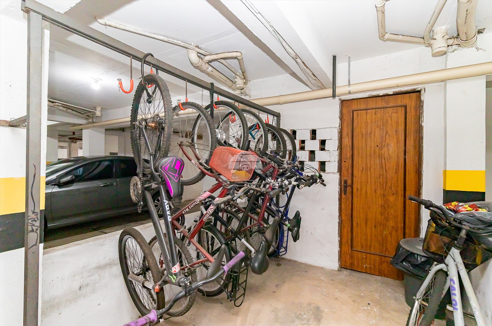 Apartamento à venda em Ahú, Curitiba — MAFI ADMINISTRADORA DE IMOVEIS LTDA