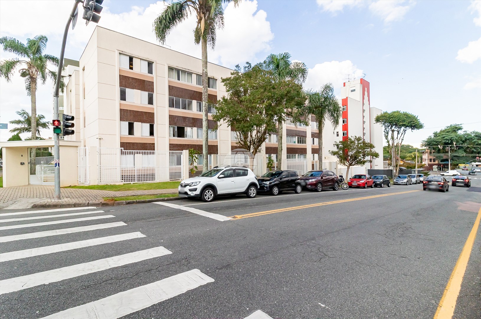 Apartamento à venda em Ahú, Curitiba — Portal Chave Fácil