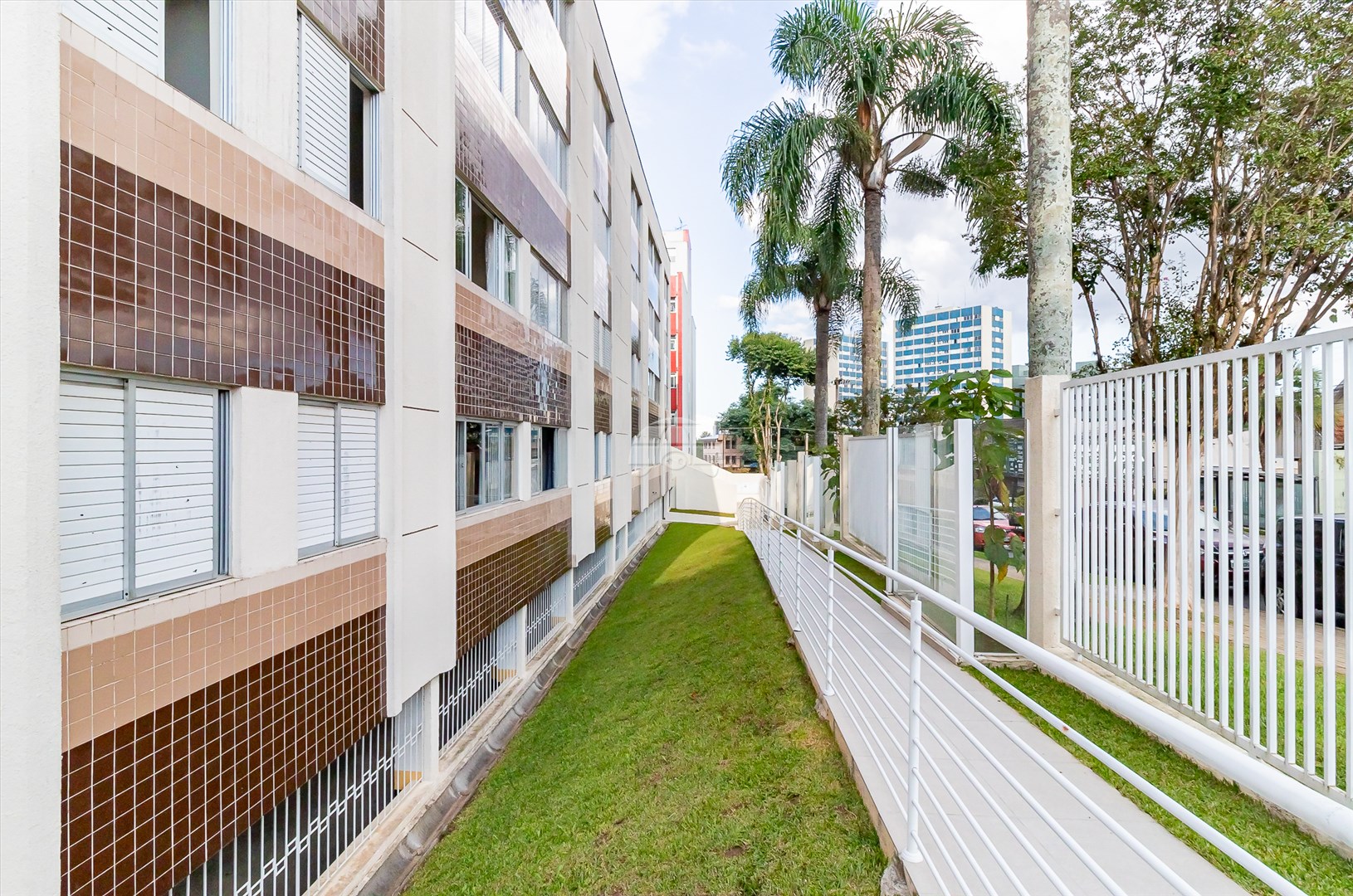 Apartamento à venda em Ahú, Curitiba — MAFI ADMINISTRADORA DE IMOVEIS LTDA