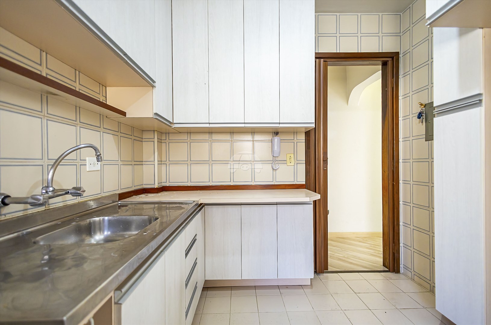Apartamento à venda em Ahú, Curitiba — MAFI ADMINISTRADORA DE IMOVEIS LTDA