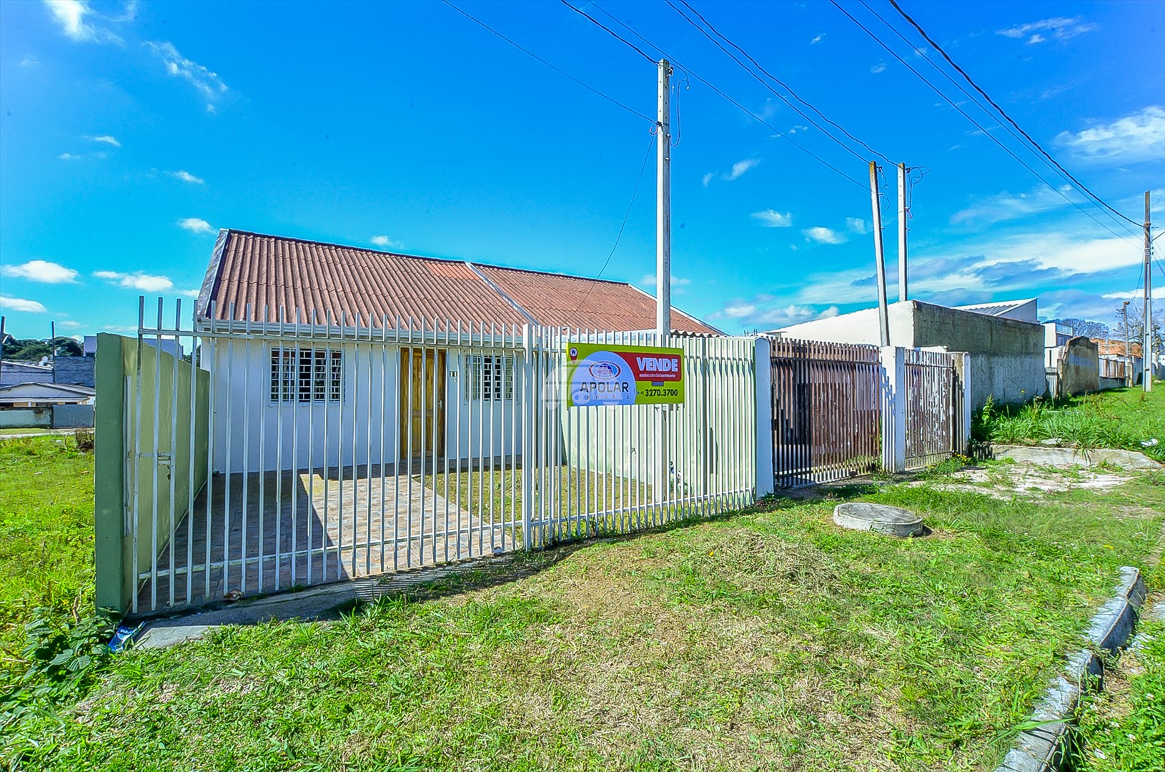 Casa à venda em São Sebastião, São José dos Pinhais — Portal Chave Fácil