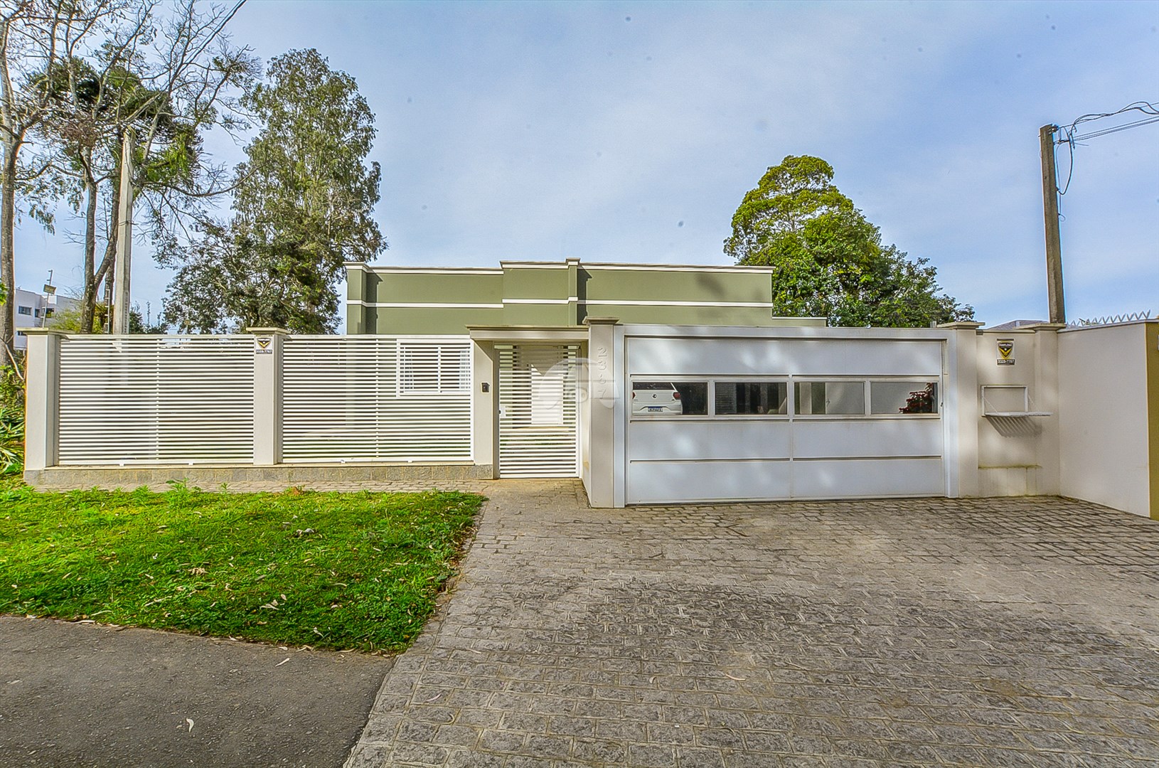 Casa à venda em Centro, São José dos Pinhais — Portal Chave Fácil