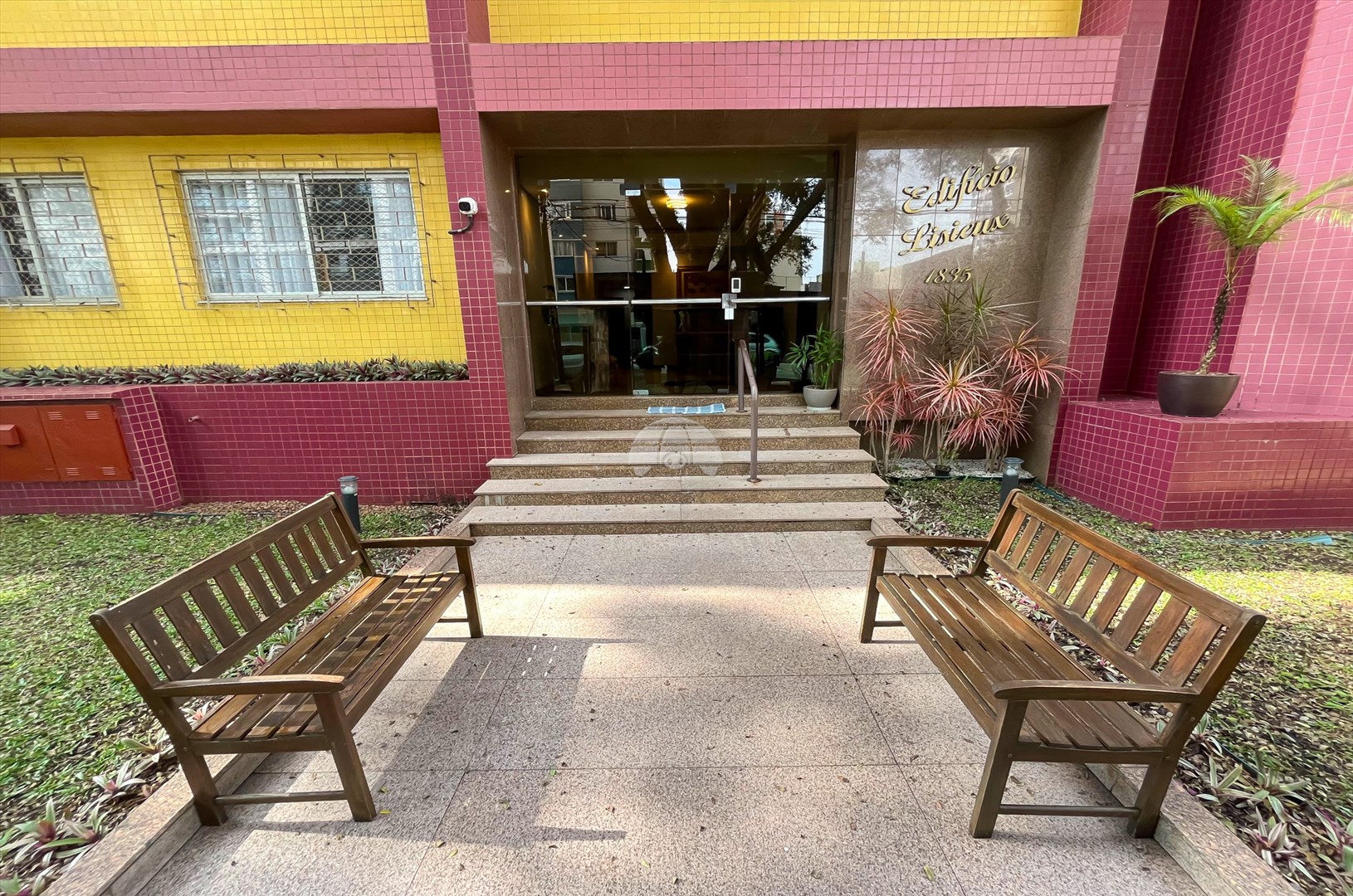 Apartamento para alugar em Água Verde, Curitiba — Portal Chave Fácil