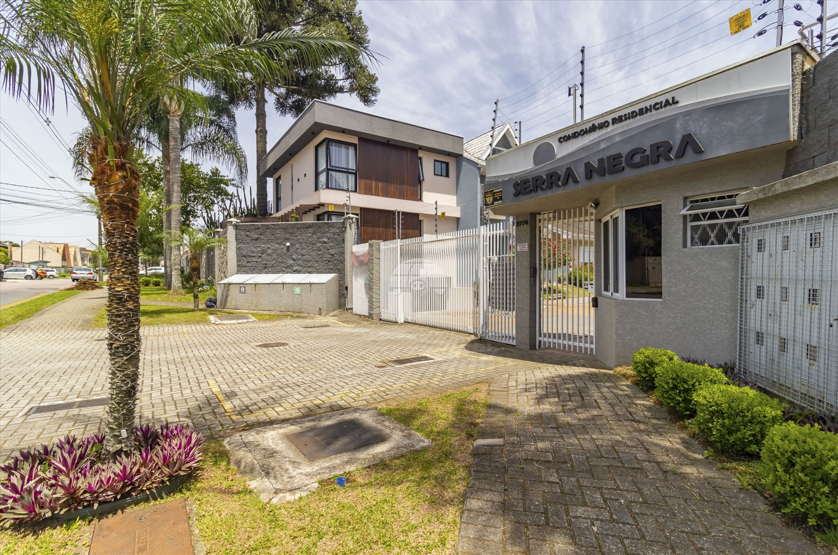 Sobrado Residencial para Venda no Bairro Boqueirão ref. 228033 (4 / 10)