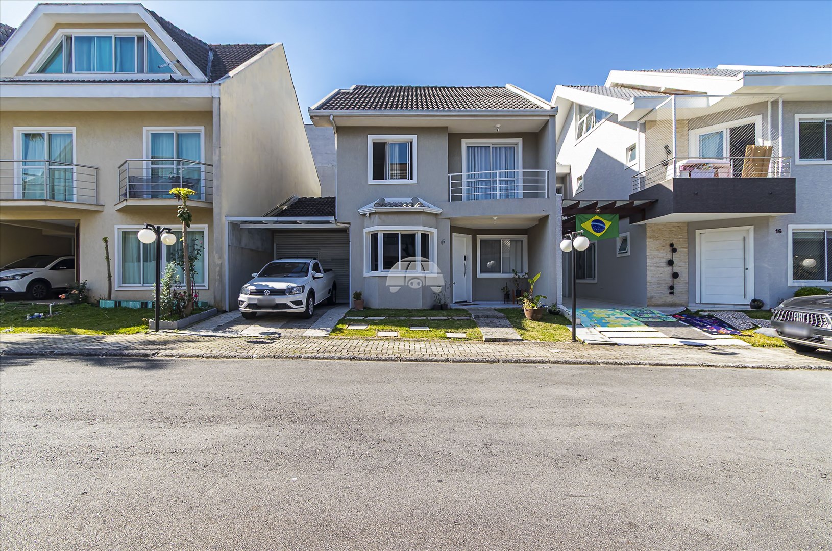 Sobrado Residencial para Venda no Bairro Boqueirão ref. 228033 (1 / 10)