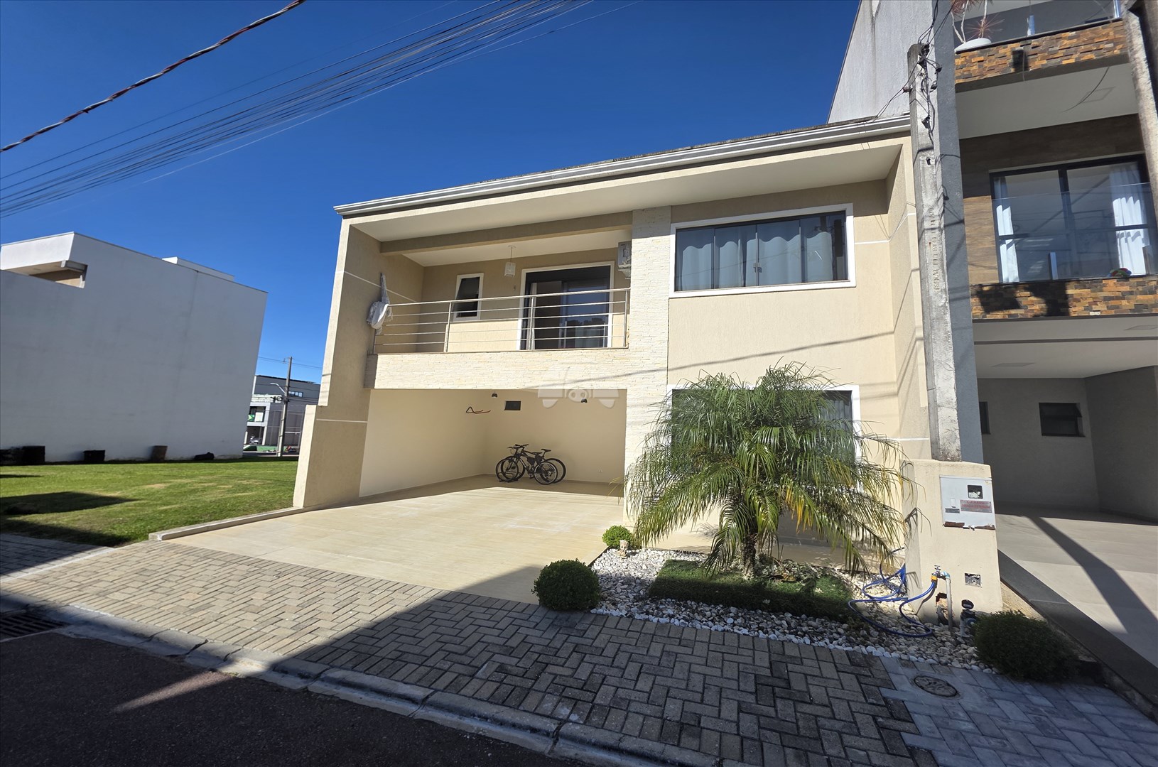Casa à venda em Iná, São José dos Pinhais — Portal Chave Fácil