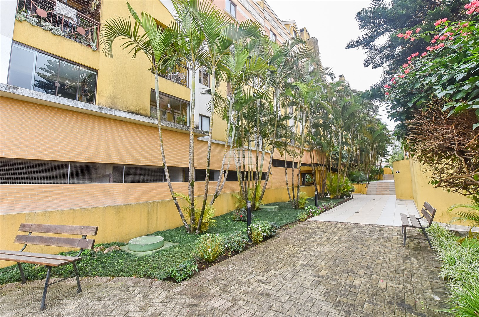Apartamento à venda em Tingui, Curitiba — Construa Assessoria Imobiliária