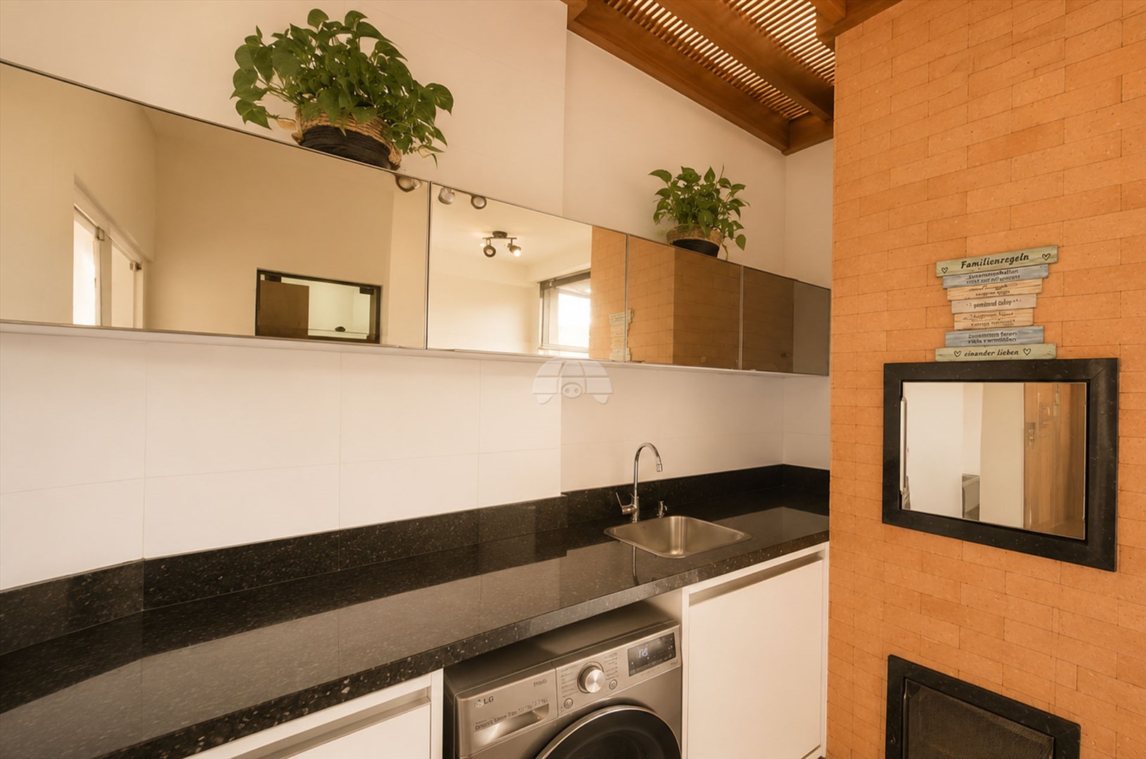Casa à venda em São Marcos, Joinville — Portal Chave Fácil