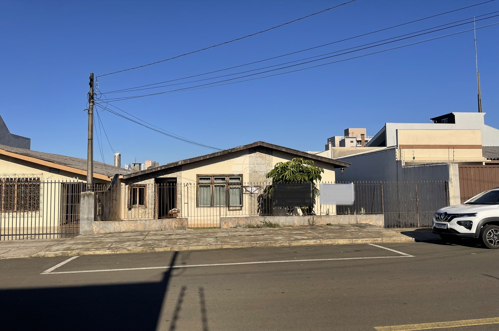 Casa à venda em Dos Estados, Guarapuava — Portal Chave Fácil