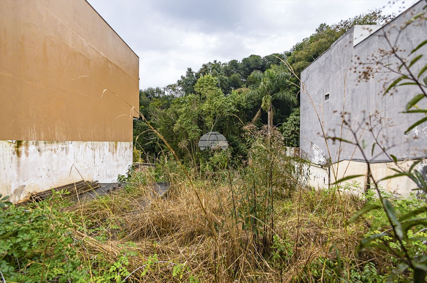 Terreno/Área à venda em Santo Inácio, Curitiba — Portal Chave Fácil