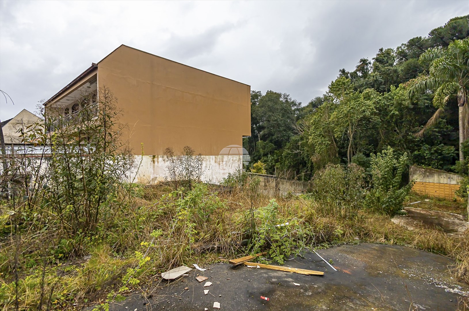 Terreno/Área à venda em Santo Inácio, Curitiba — Portal Chave Fácil
